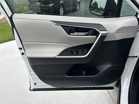 Certified 2025 Toyota RAV4 XLE Premium FWD image 14