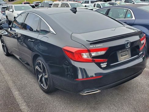 Used 2018 Honda Accord Sport image 8