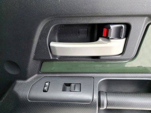 Used 2013 Toyota FJ Cruiser 4WD image 15