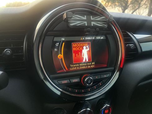 Used 2019 MINI Cooper 4-Door Hardtop image 26