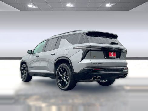 Used 2024 Chevrolet Traverse RS w/ LPO, Floor Liner Package image 3