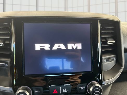 Used 2025 RAM 1500 Warlock AWD/4WD image 12