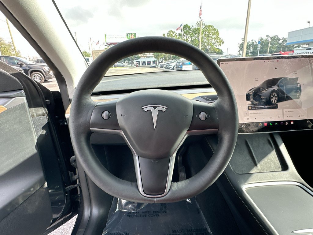 Used 2024 Tesla Model Y Long Range AWD/4WD image 10