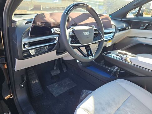 New 2026 Cadillac Lyriq Premium Luxury image 26