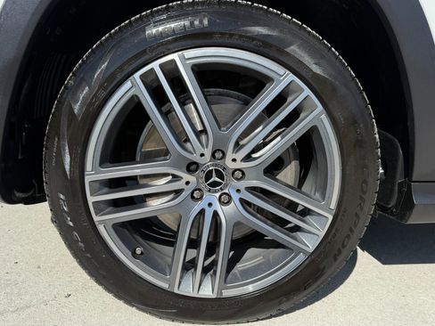 Used 2025 Mercedes-Benz GLS 450 4MATIC image 56