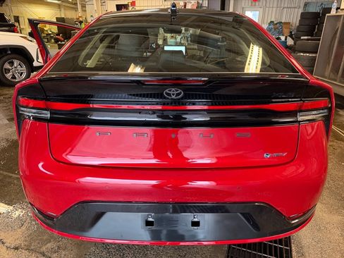 Used 2026 Toyota Prius XLE AWD/4WD image 14