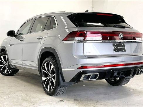 Used 2024 Volkswagen Atlas Cross Sport SEL Premium R-Line image 11