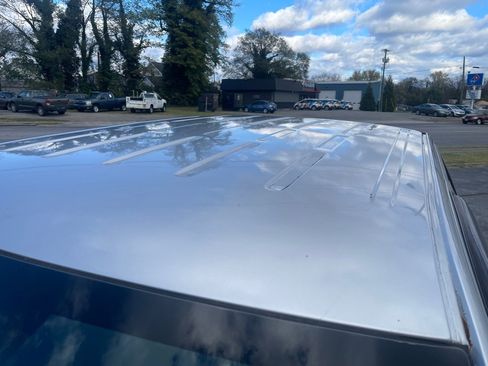 Used 2012 Ford F150 XLT w/ XLT Chrome Pkg image 8