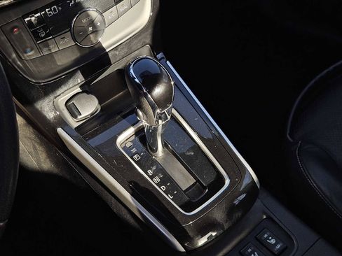 Used 2016 Nissan Sentra SL image 19