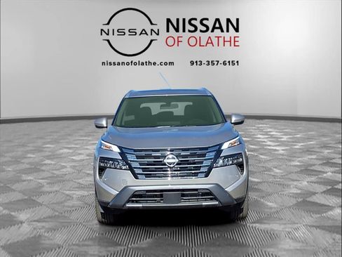 Certified 2025 Nissan Rogue SL w/ Tech Package image 30