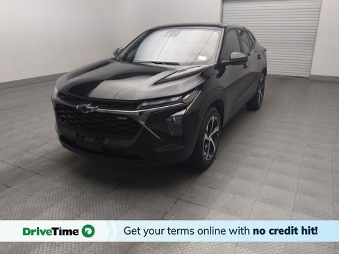 Used 2025 Chevrolet Trax RS w/ Sunroof Package FWD image 1