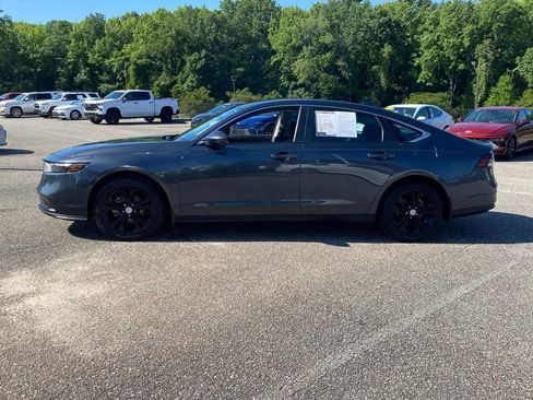 Used 2023 Honda Accord LX image 4