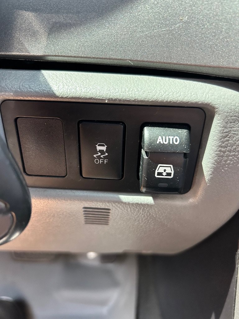 Used 2015 Toyota Sequoia Platinum RWD image 22
