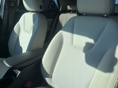 Used 2023 Buick Encore GX Select image 7