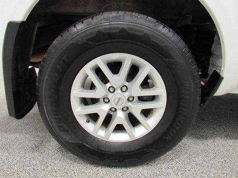 Used 2019 Nissan Frontier SV w/ Value Truck Package AWD/4WD image 14