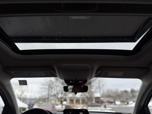 Certified 2025 MAZDA CX-30 AWD 2.5 S w/ Preferred Package image 21