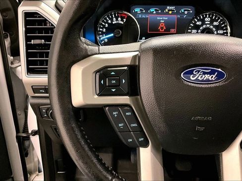 Used 2020 Ford F150 Lariat w/ Equipment Group 502A Luxury AWD/4WD image 12