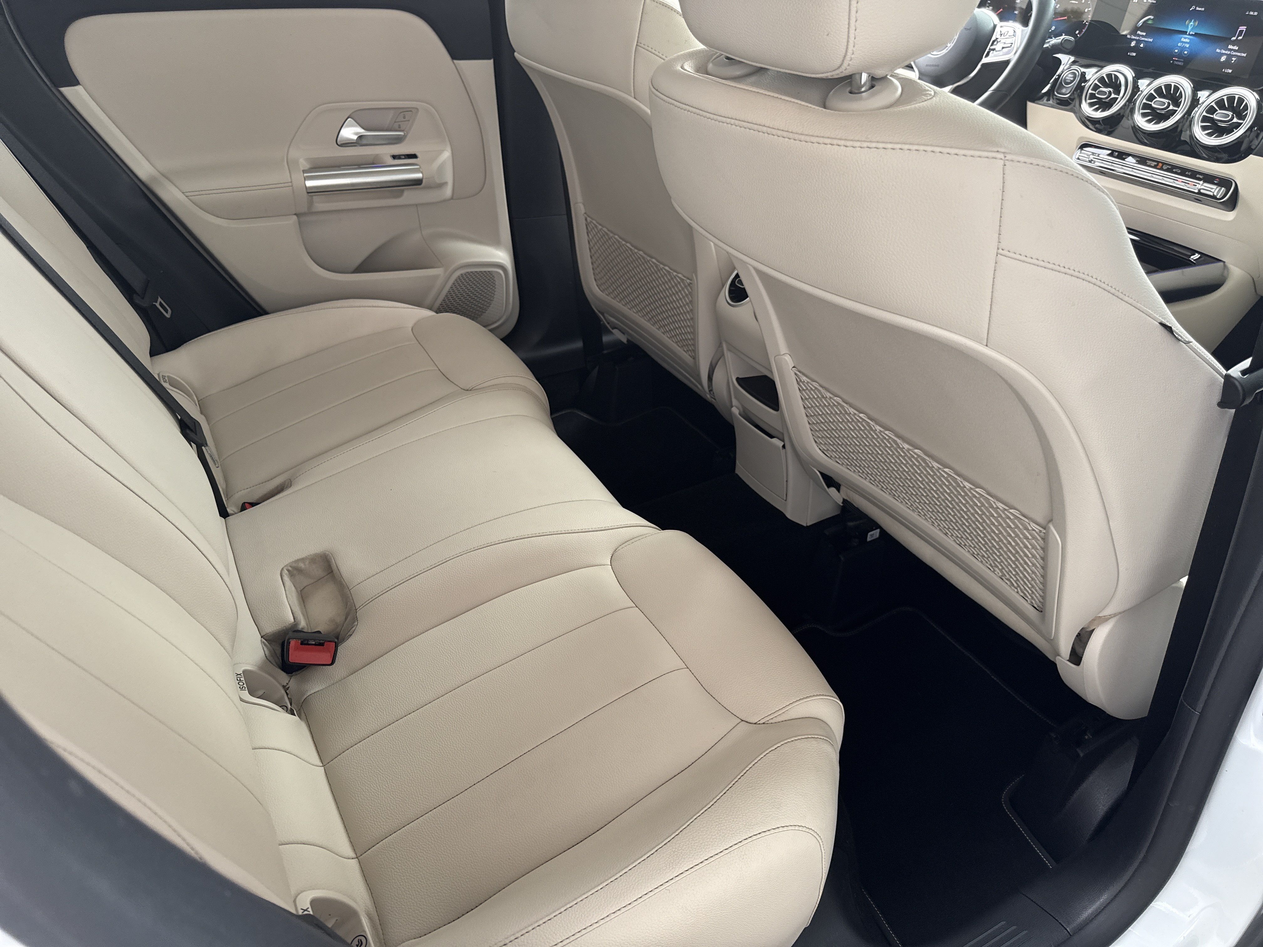 Certified 2023 Mercedes-Benz GLA 250 w/ Premium Package image 14
