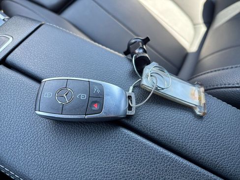 Used 2025 Mercedes-Benz GLA 250 image 21