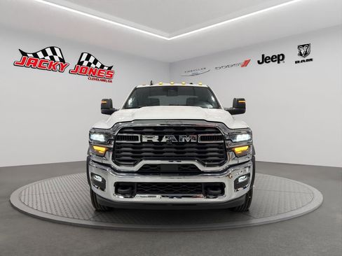 New 2025 RAM 5500 Tradesman AWD/4WD image 11