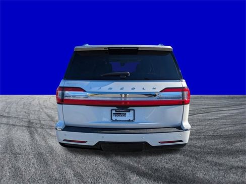 Used 2019 Lincoln Navigator L Reserve image 5