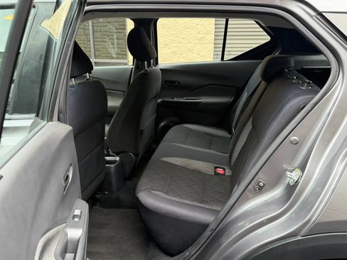 Used 2018 Nissan Kicks S w/ Exterior Package FWD image 29