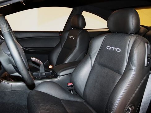 Used 2004 Pontiac GTO image 39