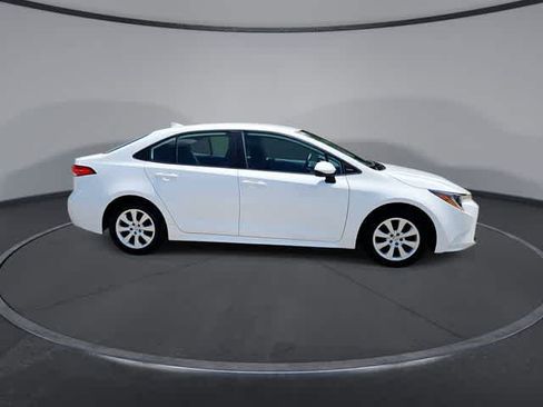 Certified 2024 Toyota Corolla LE FWD image 9