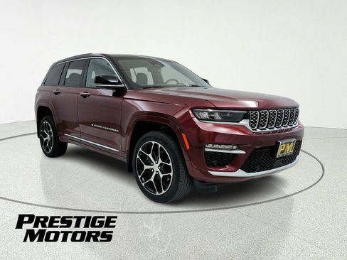 Used 2022 Jeep Grand Cherokee Summit AWD/4WD image 1