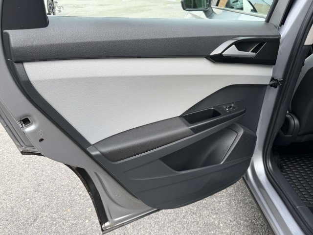 Certified 2023 Volkswagen Taos S AWD/4WD image 12