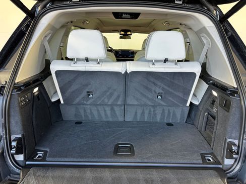 Used 2023 BMW X7 xDrive40i w/ Executive Package image 28