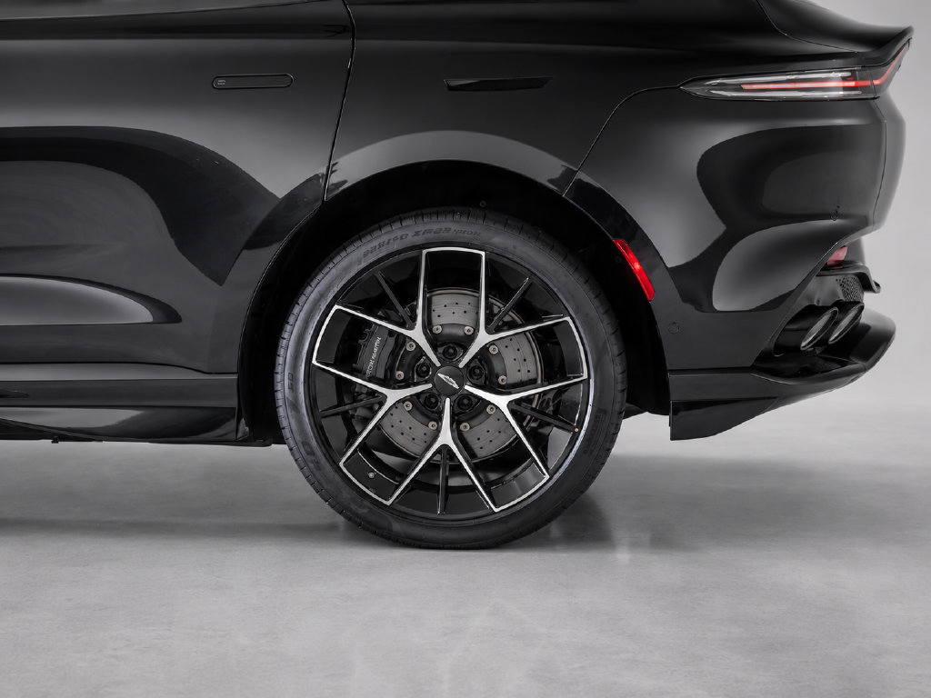 New 2026 Aston Martin DBX 707 AWD/4WD image 7