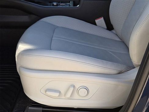 New 2026 Kia Sorento S w/ S Panoramic Sunroof Package FWD image 19
