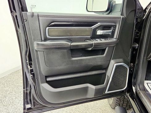 Used 2022 RAM 2500 Laramie w/ Night Edition AWD/4WD image 10