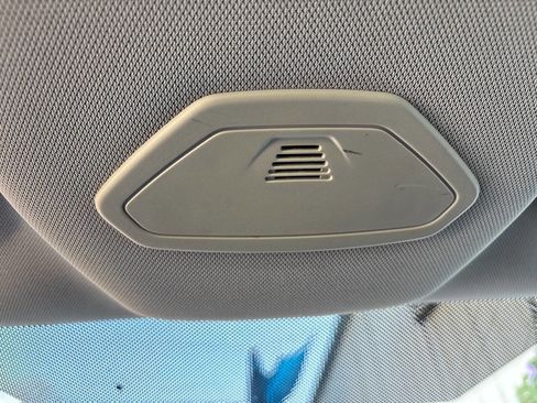 Used 2018 Ford Focus SE w/ Cold Weather Package image 33