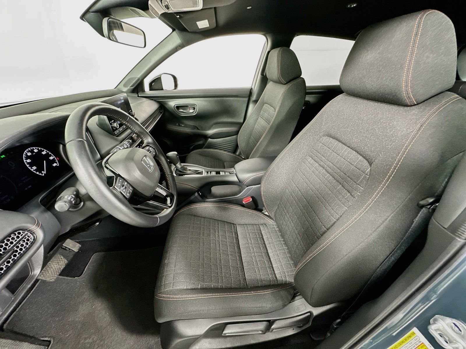 Used 2025 Honda HR-V Sport image 20