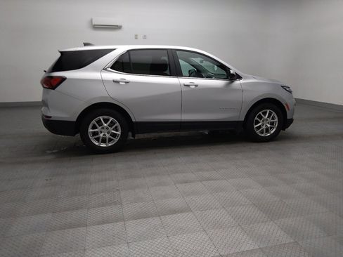 Used 2022 Chevrolet Equinox LT w/ Driver Convenience Package FWD image 10