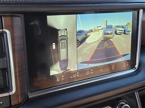 Used 2023 GMC Yukon XL Denali Ultimate image 23
