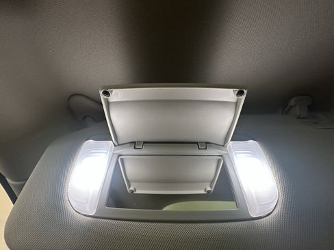 New 2025 Subaru Legacy Limited w/ Popular Package #2 image 9