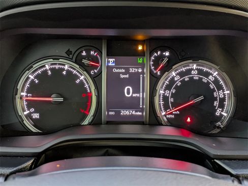 Certified 2024 Toyota 4Runner TRD Off-Road Premium image 30