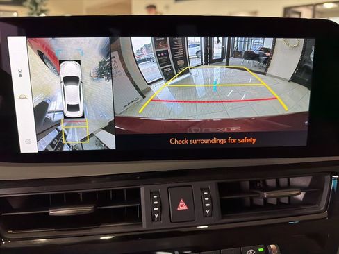 New 2025 Lexus ES 350 Ultra Luxury image 16