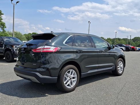 Used 2023 Ford Edge SEL w/ Convenience Package AWD/4WD image 6