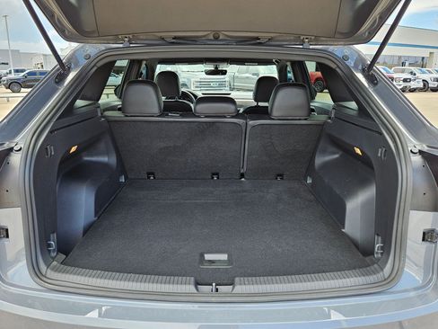 Used 2022 Volkswagen Atlas Cross Sport SE FWD image 30
