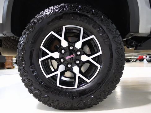 Used 2023 GMC Canyon AT4X image 84