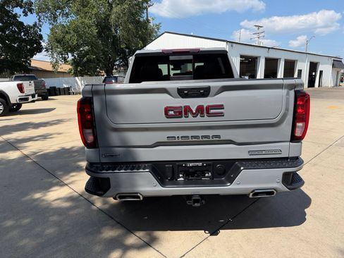 Used 2024 GMC Sierra 1500 Elevation w/ Elevation Premium Package AWD/4WD image 5