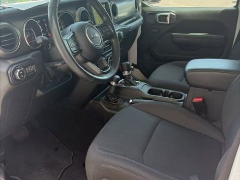 Used 2022 Jeep Gladiator Sport AWD/4WD image 14