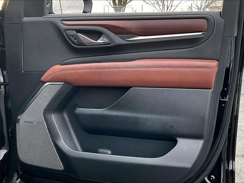 Used 2023 GMC Yukon Denali Ultimate w/ LPO, Floor Liner Package image 27