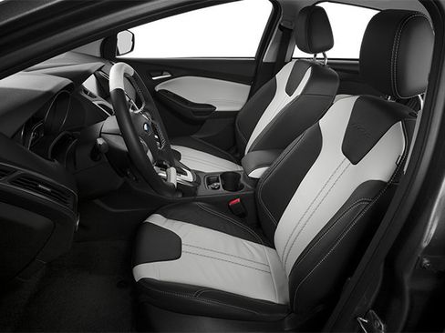 Used 2014 Ford Focus SE w/ SE Winter Package image 8