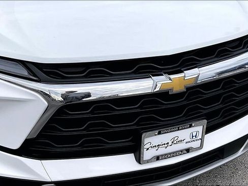 Used 2023 Chevrolet Blazer LT image 29