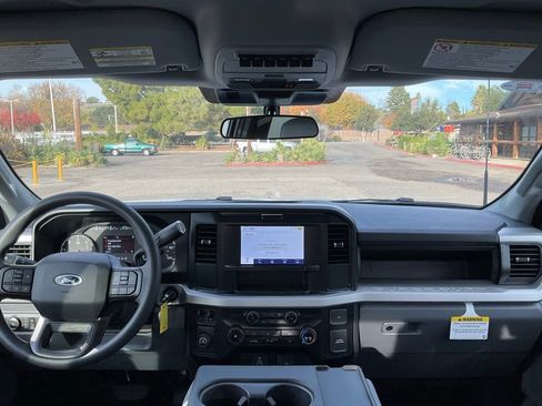 New 2025 Ford F350 XL w/ XL Chrome Package image 40